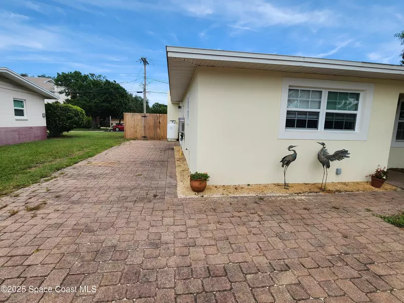 410 Fourth ST, Merritt Island, FL 32953