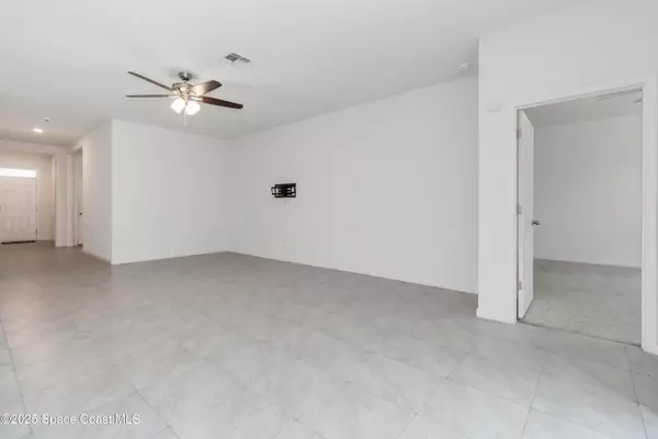 Palm Bay, FL 32909,947 Remington Green DR SE
