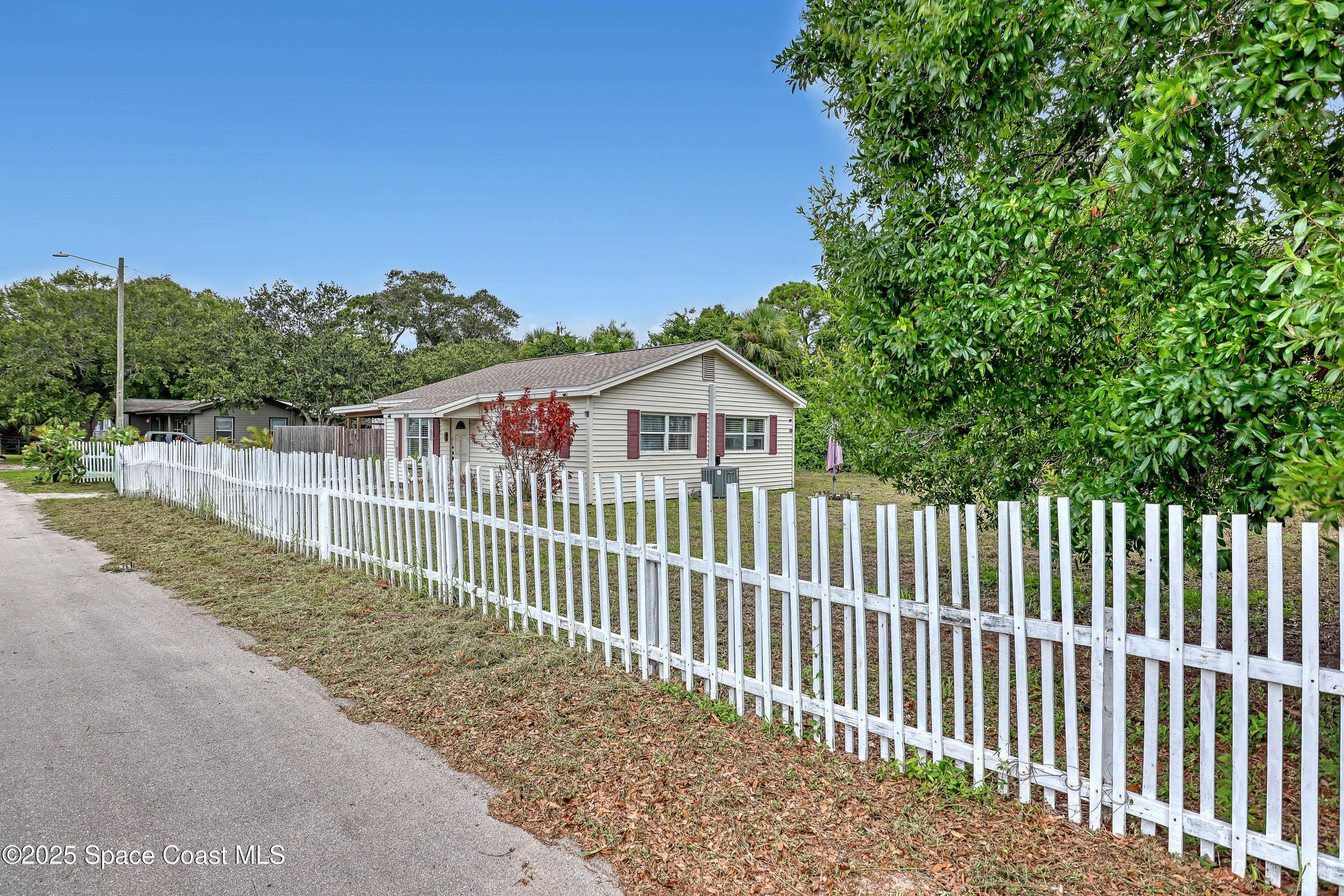 Palm Bay, FL 32905,2759 Myers DR NE