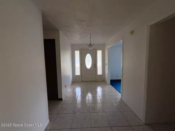 Melbourne, FL 32901,617 Walker ST