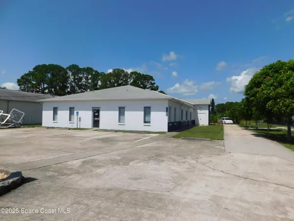 Melbourne, FL 32940,5060 Industry DR