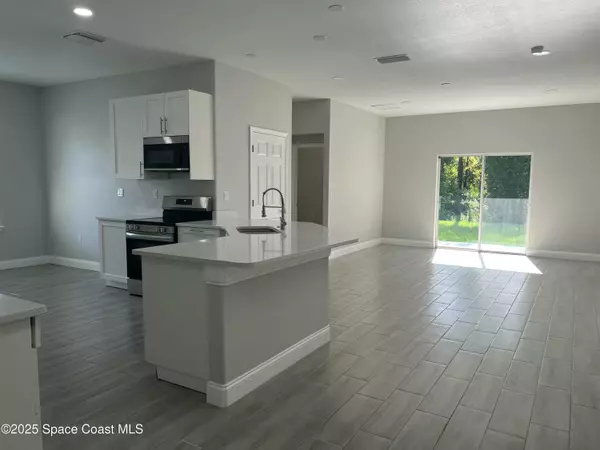 Palm Bay, FL 32909,571 San Filippo DR SE