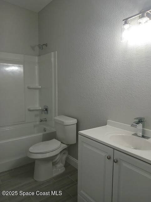 571 San Filippo DR SE, Palm Bay, FL 32909