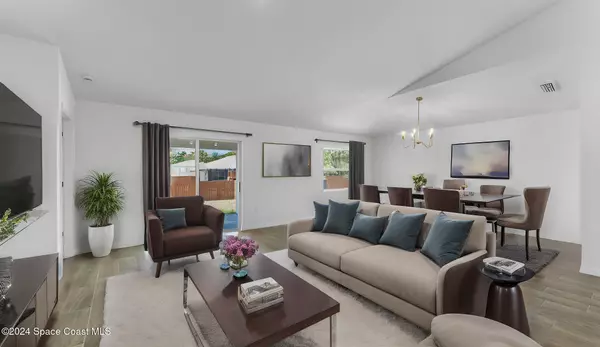 Palm Bay, FL 32908,667 Tarr AVE SW