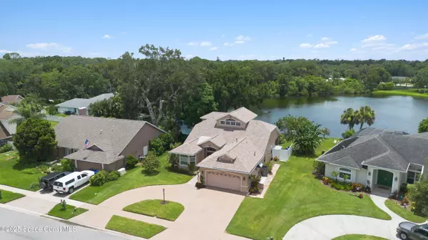 685 Bella Vista DR, Titusville, FL 32780