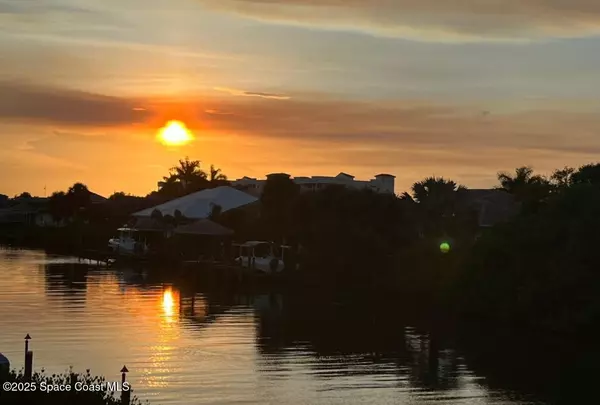 Cape Canaveral, FL 32920,300 Columbia DR #206-1