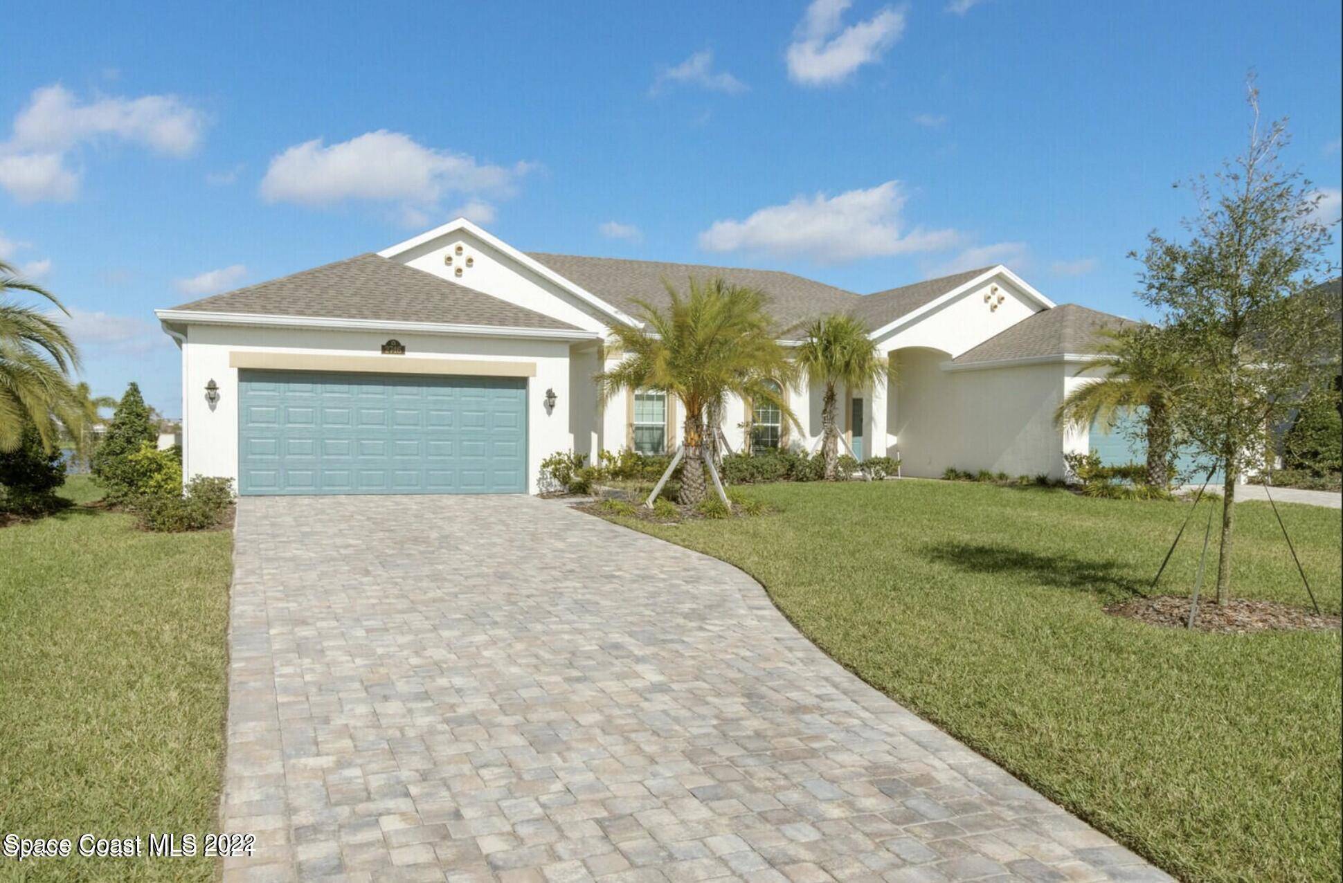 2746 Spur DR, Melbourne, FL 32940