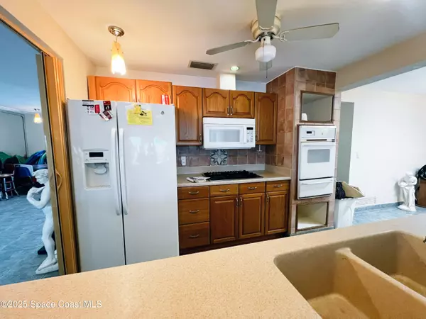 Merritt Island, FL 32953,250 Diana BLVD