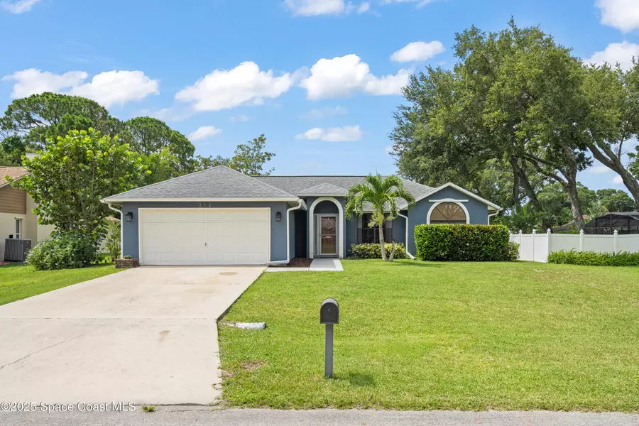 212 Olivick CIR NE, Palm Bay, FL 32907