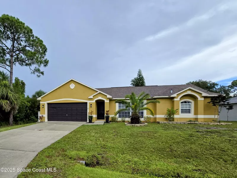 1662 Tigard ST SE, Palm Bay, FL 32909