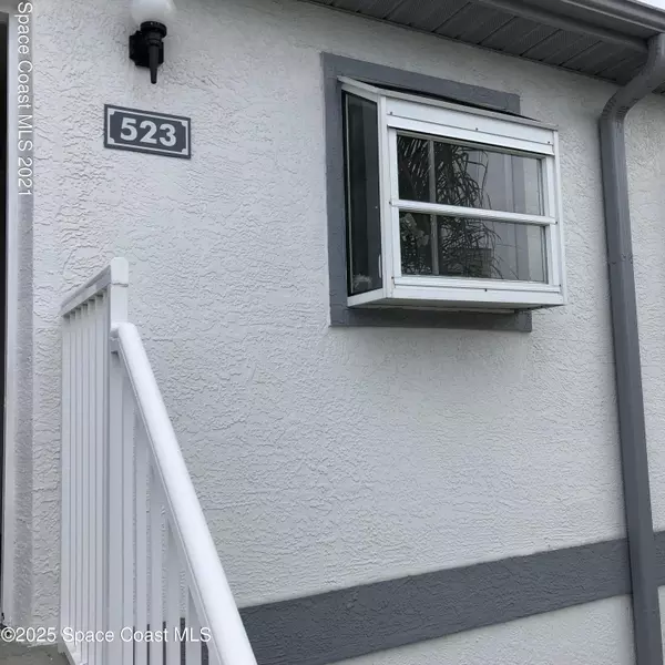523 Ocean Park LN #V196, Cape Canaveral, FL 32920