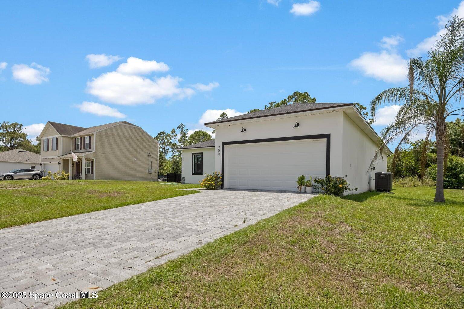 Palm Bay, FL 32909,700 Cornelia AVE SE