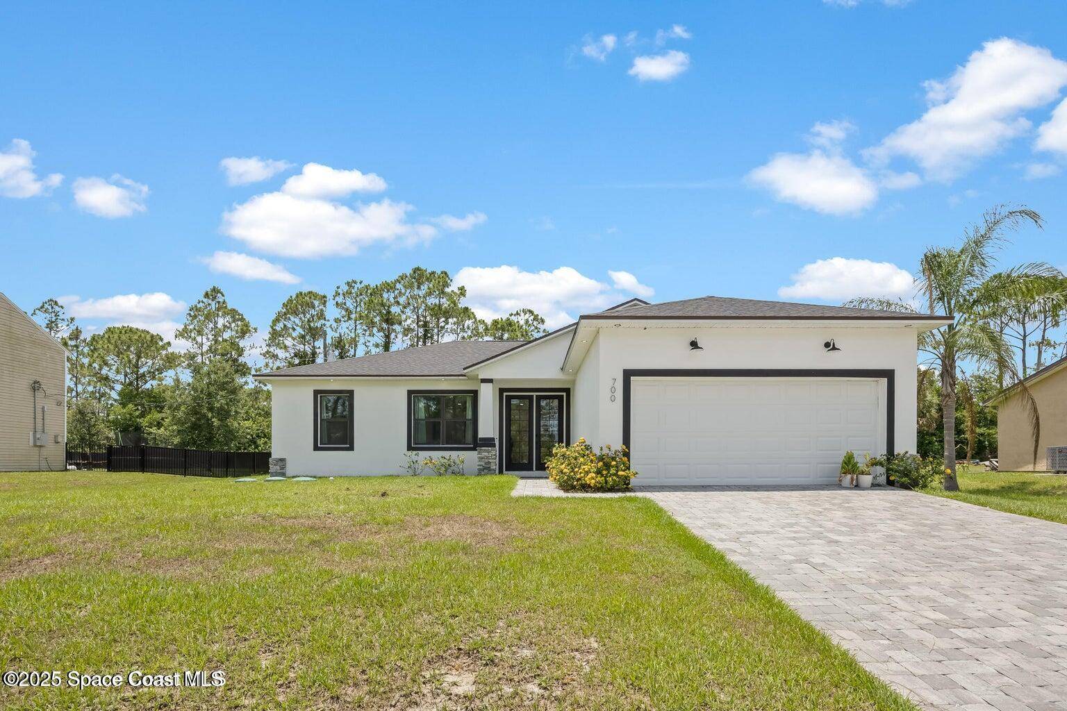 700 Cornelia AVE SE, Palm Bay, FL 32909