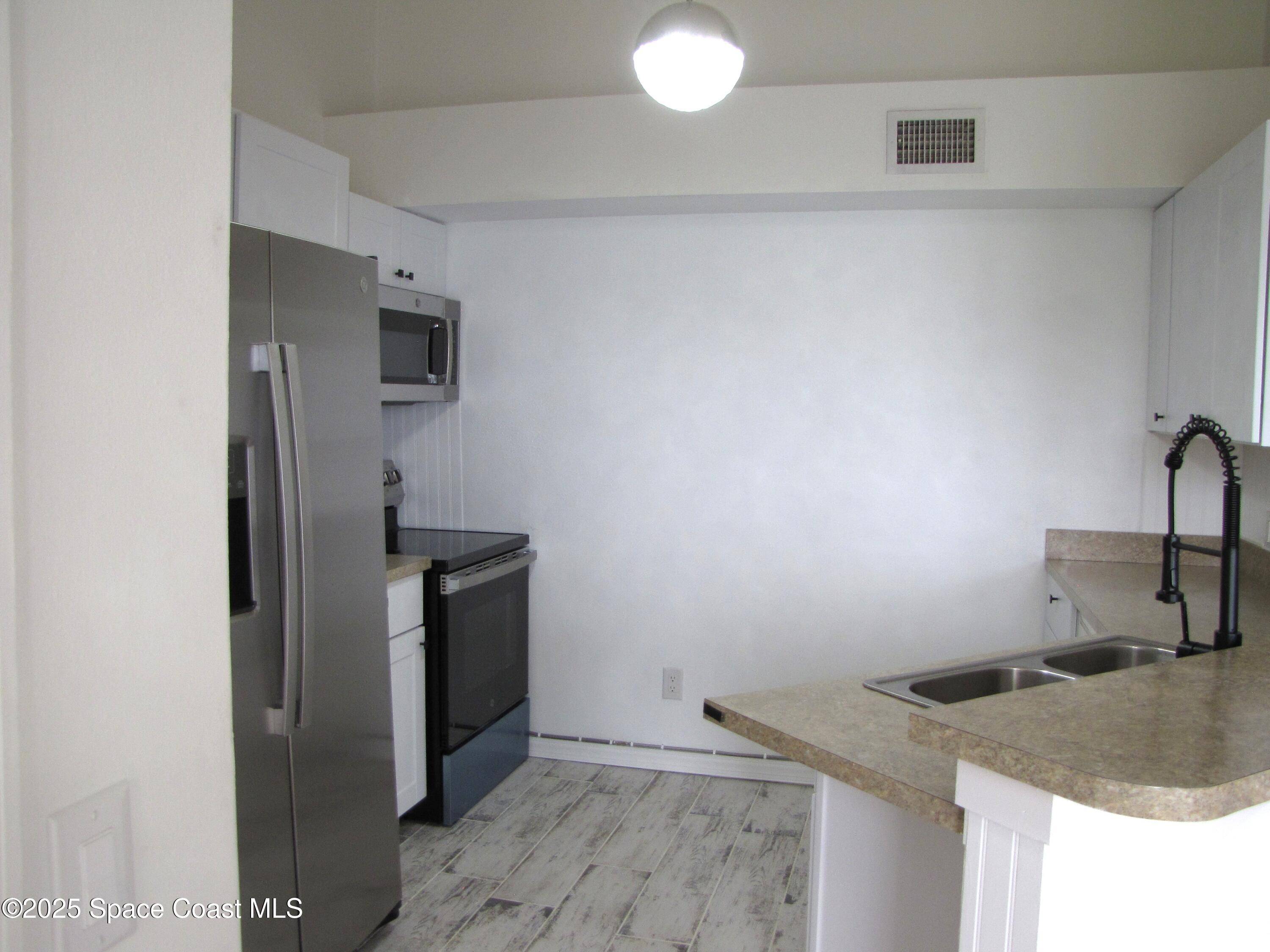 Cocoa, FL 32927,7330 N Highway 1 N #206