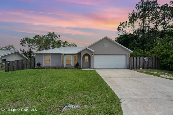 507 Giovanni RD NW, Palm Bay, FL 32907