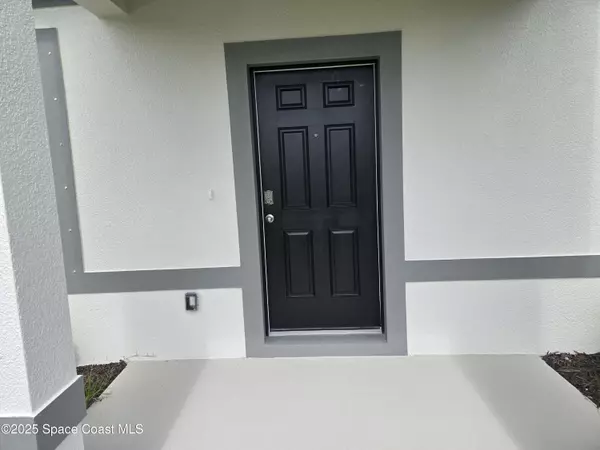 Palm Bay, FL 32907,162 Anderson AVE NE