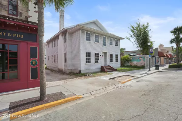 Melbourne, FL 32901,814 E New Haven AVE