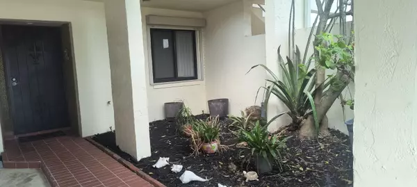 Cocoa Beach, FL 32931,1611 Minutemen CSWY #111