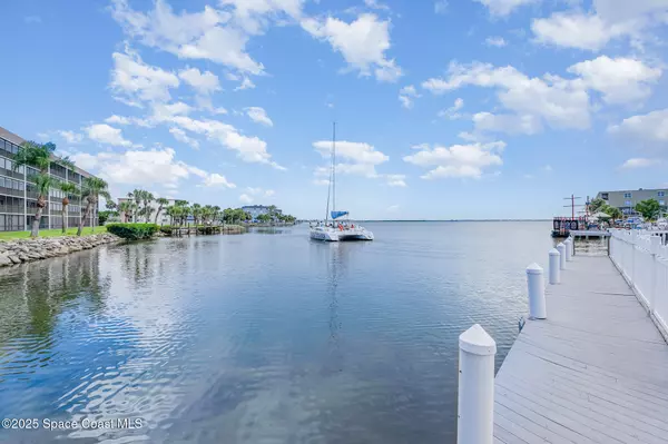 Cocoa Beach, FL 32931,390 W Cocoa Beach CSWY #11-2