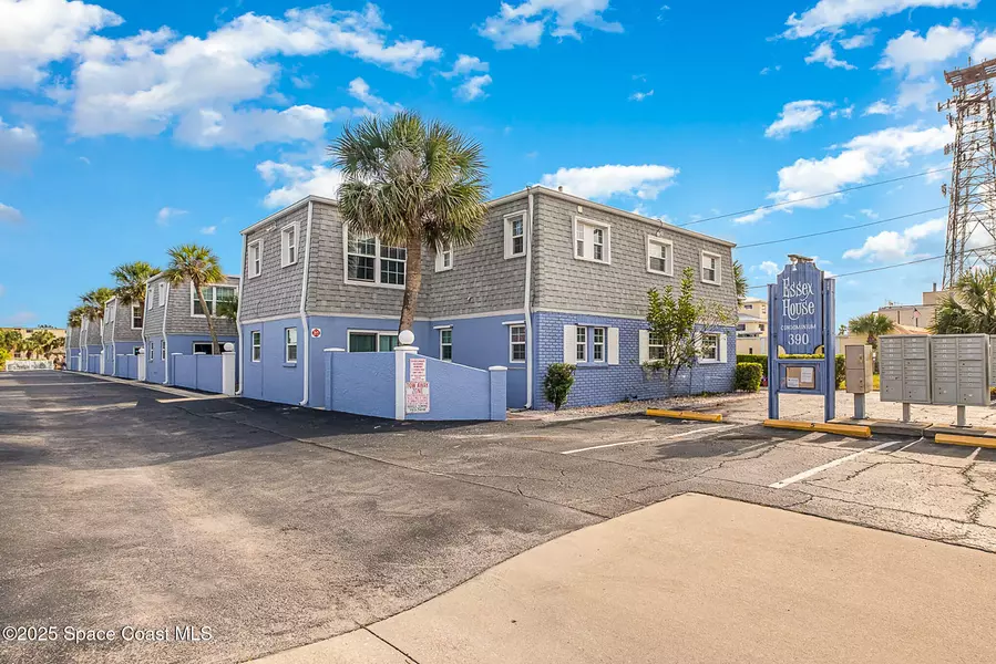 390 W Cocoa Beach CSWY #11-2, Cocoa Beach, FL 32931