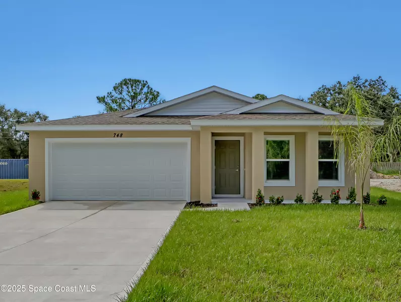 748 Lavender ST SE, Palm Bay, FL 32909