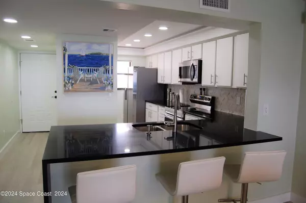 Cocoa Beach, FL 32931,1860 N Atlantic AVE #405