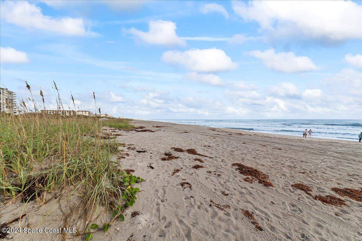 Cocoa Beach, FL 32931,2020 N Atlantic AVE #316