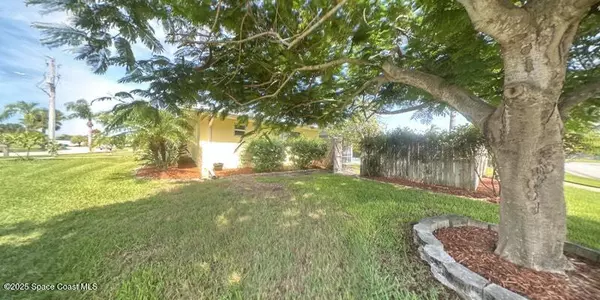 Satellite Beach, FL 32937,699 Bimini RD