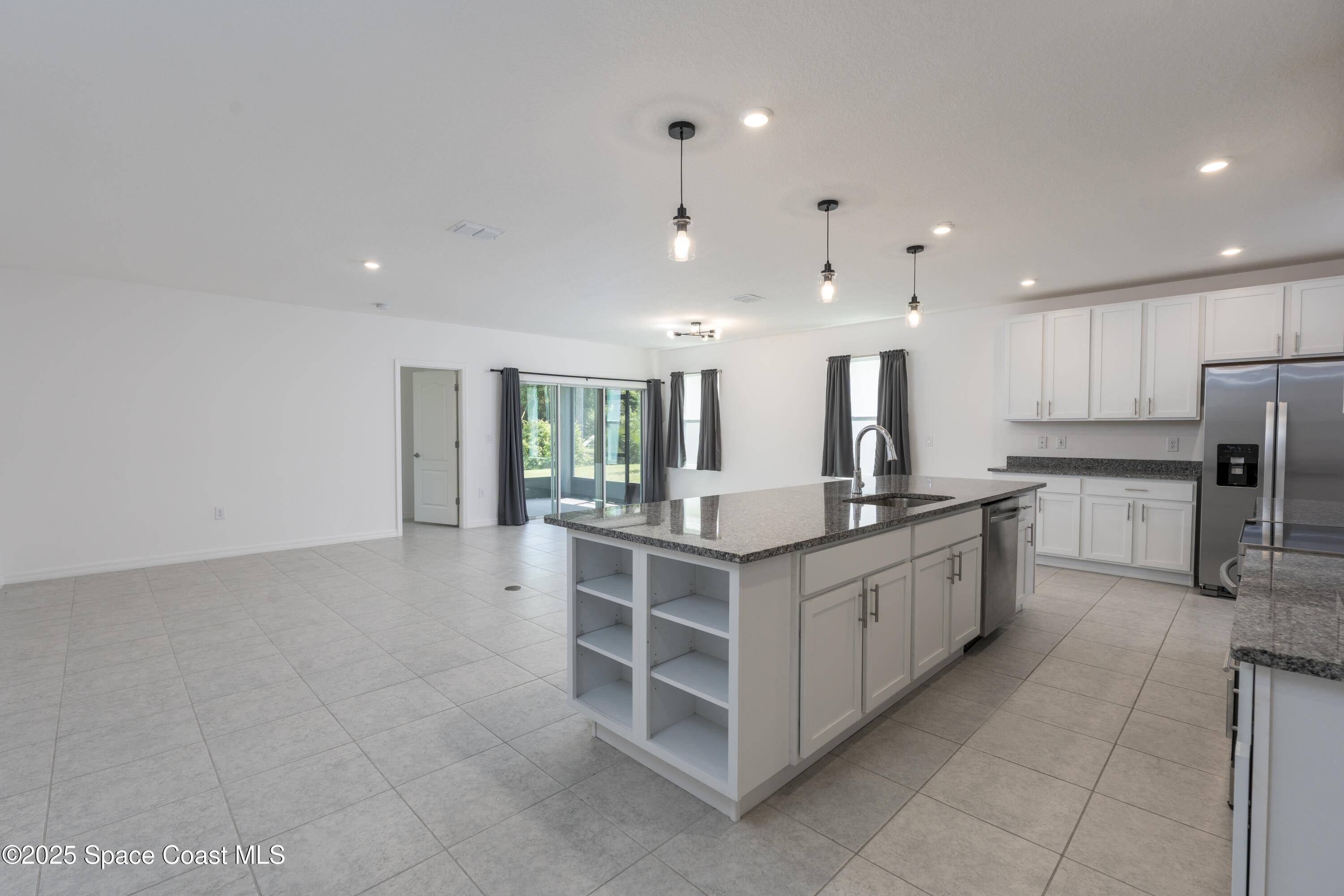 Palm Bay, FL 32909,516 Alminar AVE SE