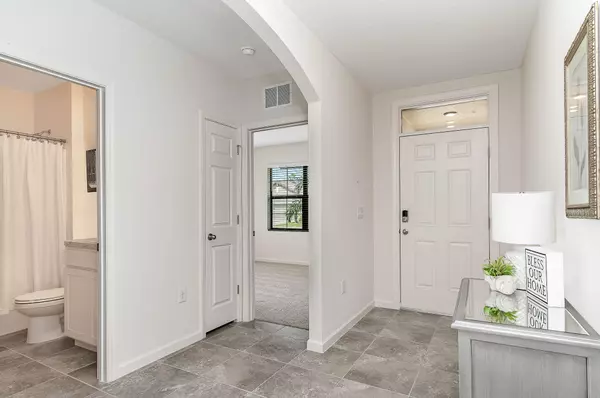 Palm Bay, FL 32909,732 Acadia CT SE