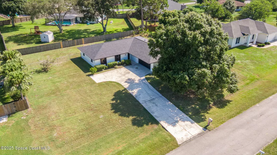 238 Nesbitt ST, Palm Bay, FL 32907