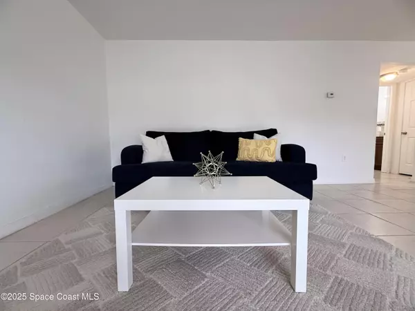 Melbourne, FL 32935,1440 Parkway DR #2a