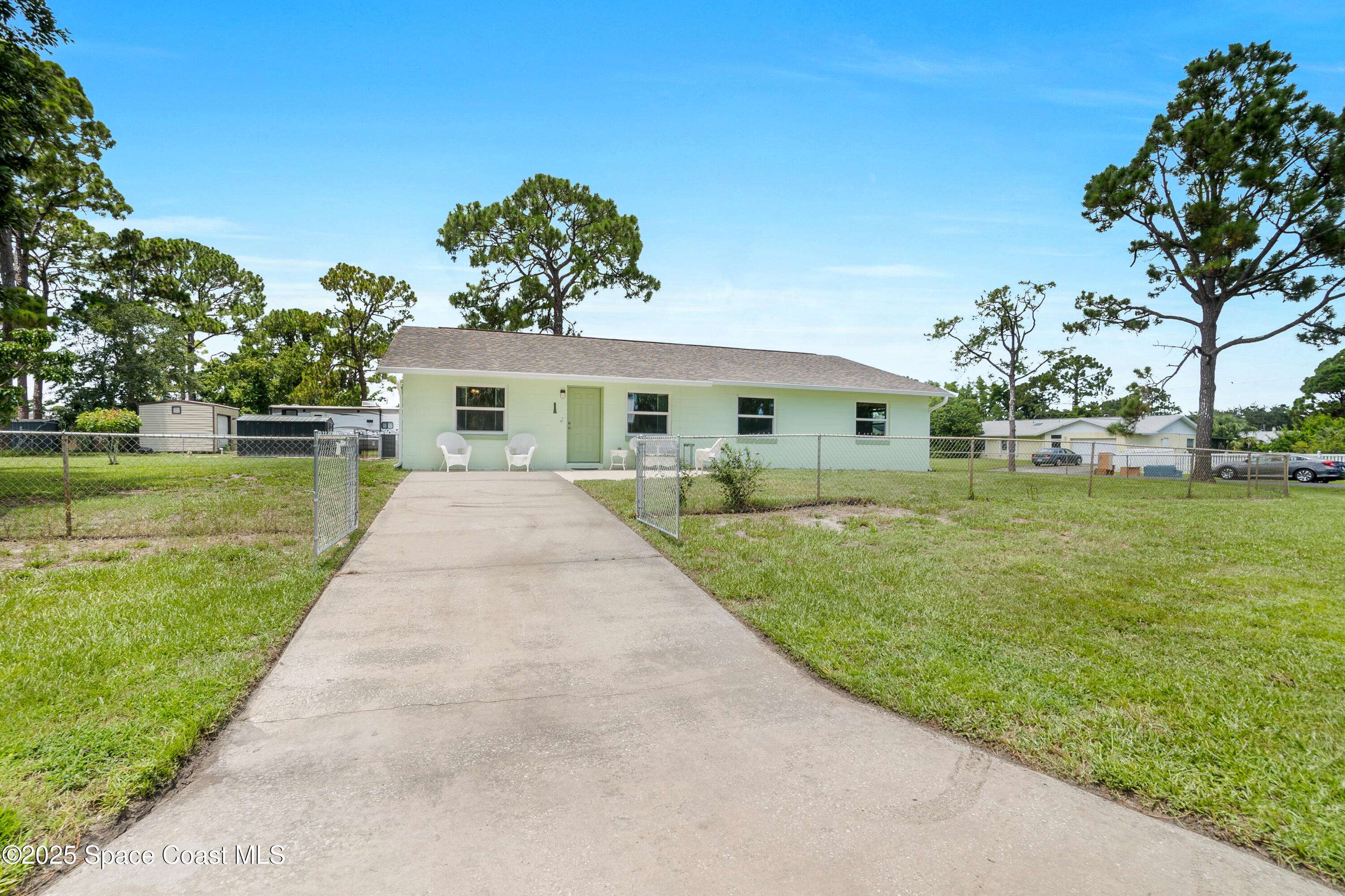 6450 Ember AVE, Cocoa, FL 32927