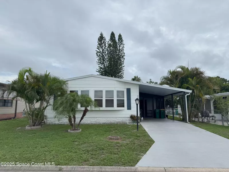 715 Bougainvillea CIR, Barefoot Bay, FL 32976