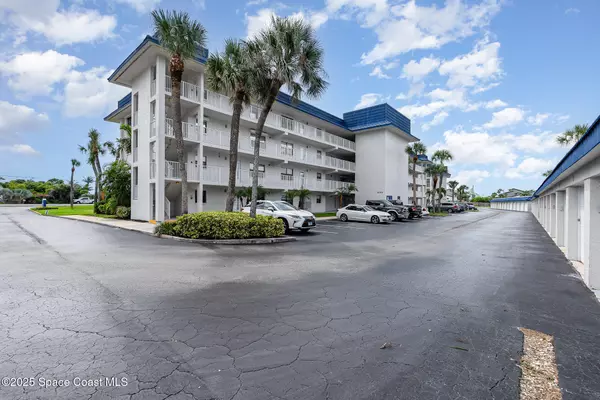 Indialantic, FL 32903,2160 N Highway A1a ##203