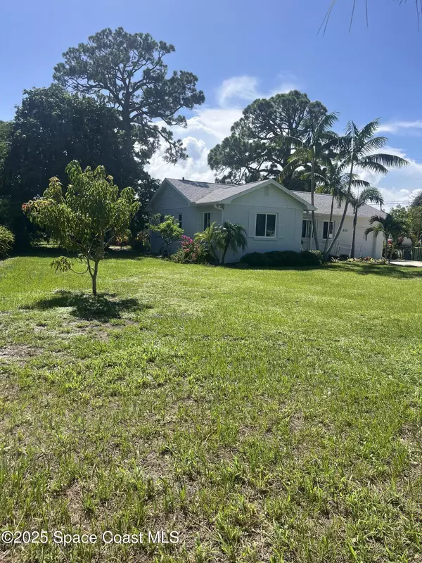 Merritt Island, FL 32952,925 S Tropical TRL