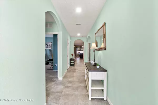 Cocoa, FL 32926,1701 Saxton RD