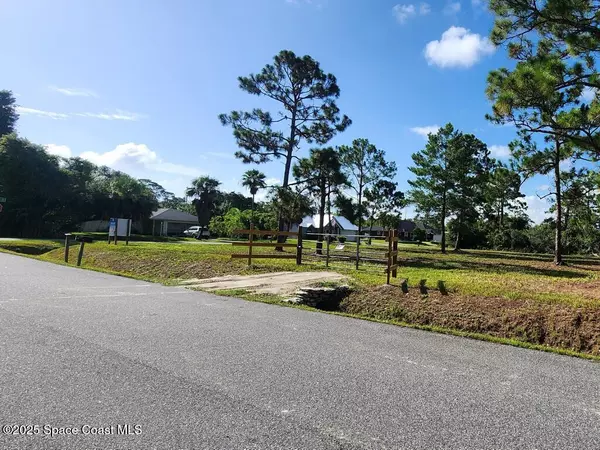 Micco, FL 32976,3625 Wisteria LN
