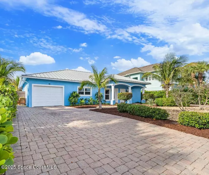 131 Harding AVE #131 &129, Cocoa Beach, FL 32931