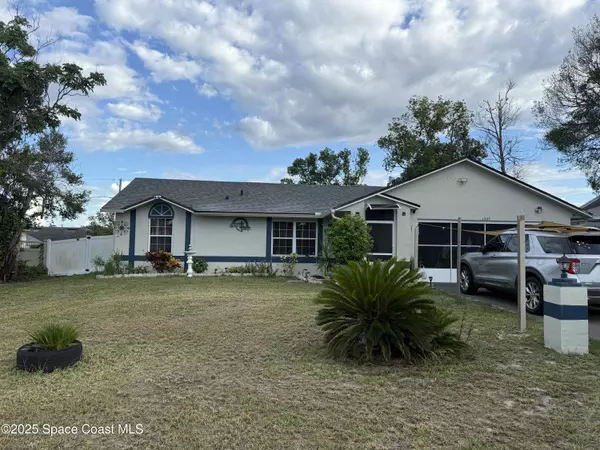1929 Lynn River DR, Deltona, FL 32738