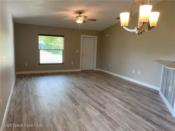 Sebastian, FL 32958,109 Aetna ST #A