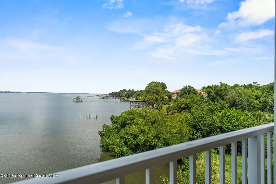 480 Sail LN #204, Merritt Island, FL 32953