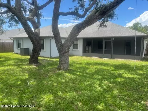 Melbourne, FL 32935,1689 Sweetwood DR
