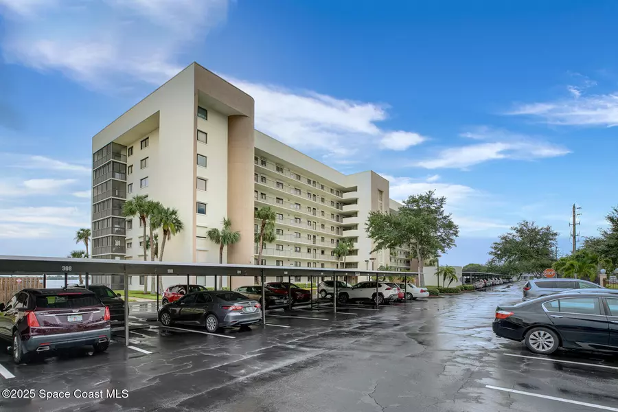 300 S Sykes Creek Pkwy #405, Merritt Island, FL 32952