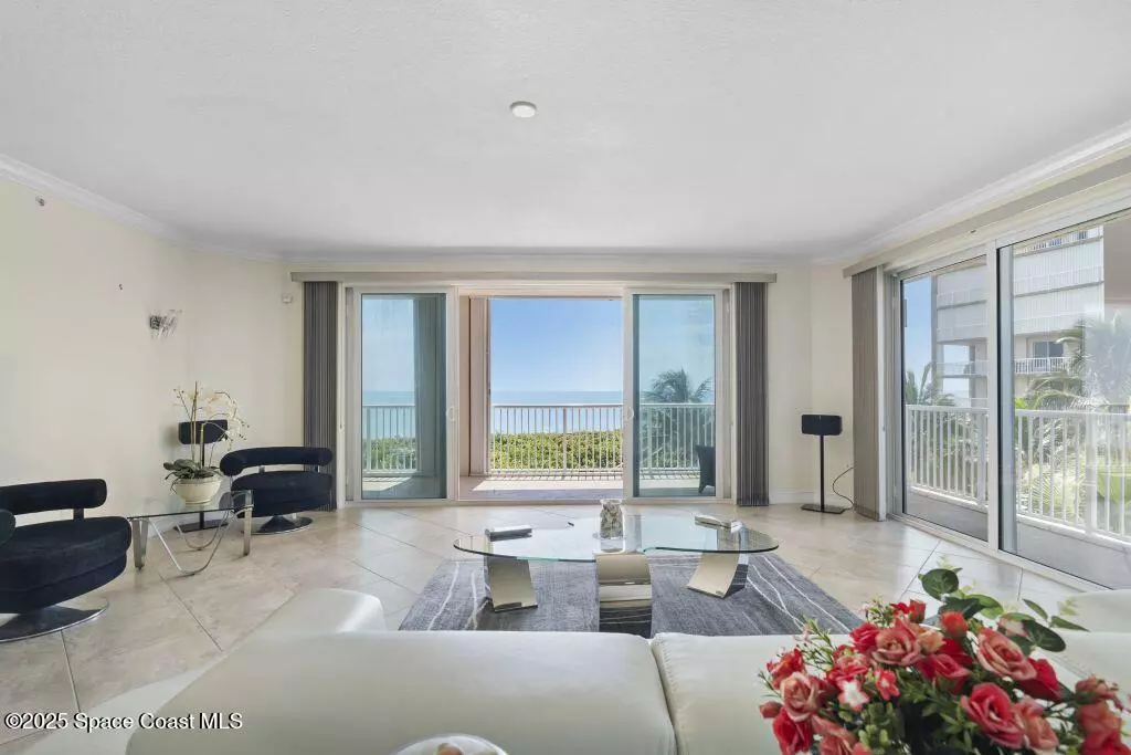 Hutchinson Island, FL 34949,4800 N Highway A1a #305b