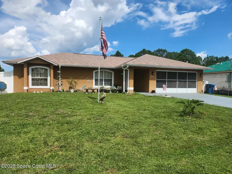 2971 SE Gabrysh AVE SE, Palm Bay, FL 32909