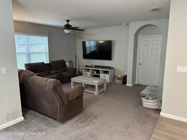 Rockledge, FL 32955,925 Newton CIR