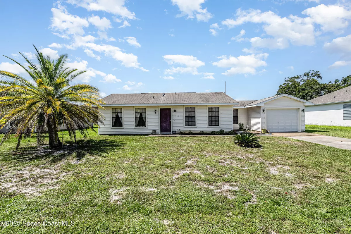 Palm Bay, FL 32909,760 Grandeur ST SE