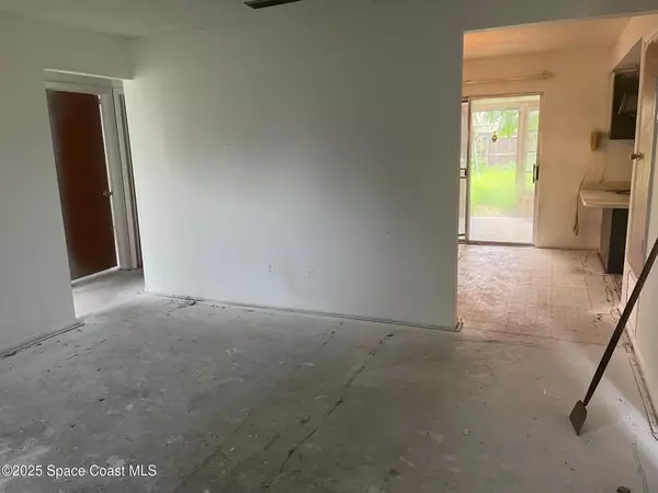 Melbourne, FL 32904,255 Monaco RD