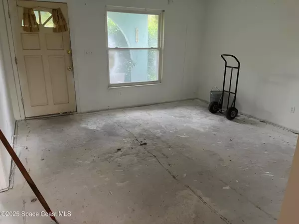 Melbourne, FL 32904,255 Monaco RD